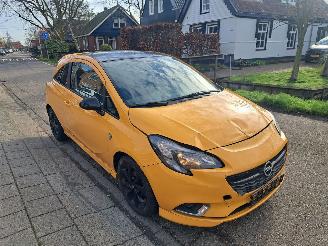 krockskadad bil auto Opel Corsa-E 1.4 inovation opc look 2016/9