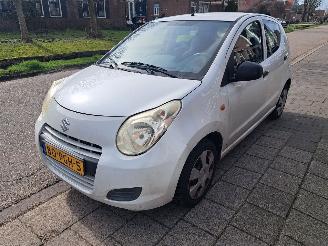damaged passenger cars Suzuki Alto 1.0i comfort 2011/1