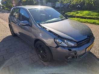 Damaged car Volkswagen Golf 1.4TSI automaat highline 2012/3