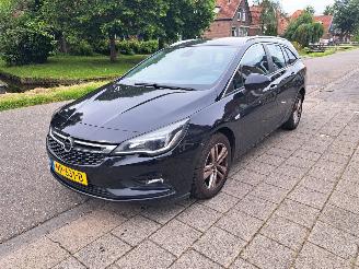 skadebil auto Opel Astra 1.0i SPORTS TOURER 2017/3