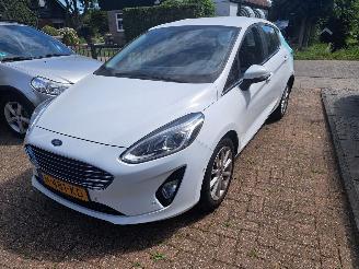 skadebil auto Ford Fiesta 1.0i Titanium 2020/2