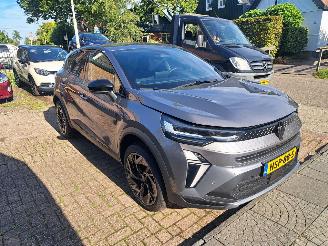 Unfallwagen Renault Captur E-TECH HYBRID fh 145 esperit alpine 2025/6