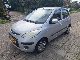 uszkodzony samochody osobowe Hyundai I-10 1.1 dynemic cool 2008/3