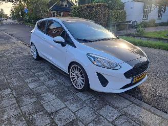 Schadeauto Ford Fiesta 1.1i sport 2018/12