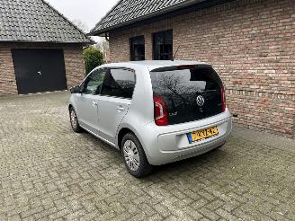 krockskadad bil auto Volkswagen Up! 1.0 MOVE UP! BLUEMOTIOM AIRCO 2013/8