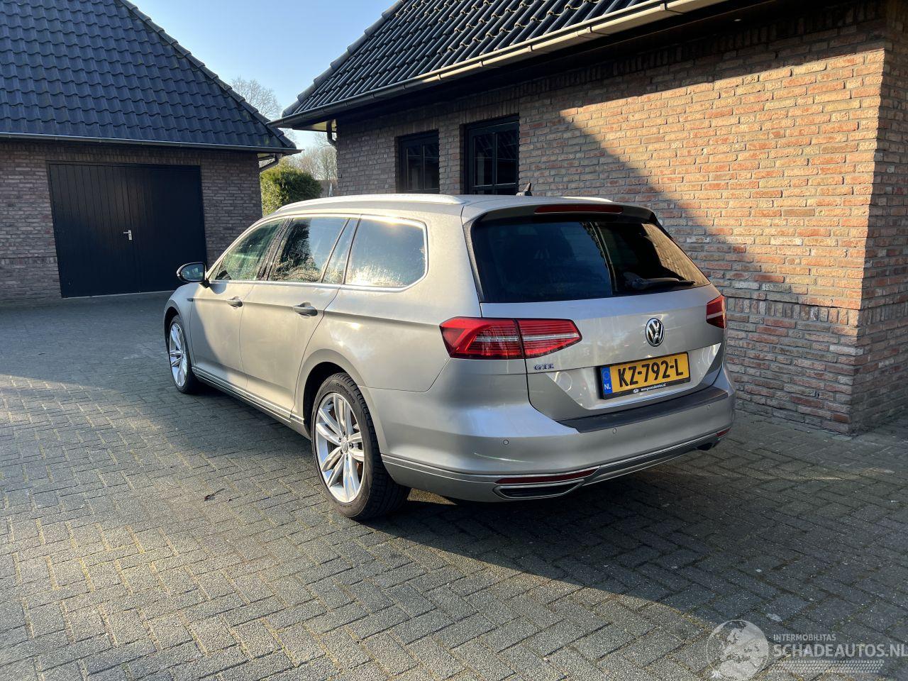 Volkswagen Passat 1.4 TSI GTE HYBRID NAVI