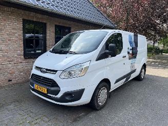 krockskadad bil bedrijf Ford Transit Custom 290 2.2 TDCI L2H1 AIRCO 2015/9