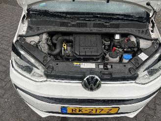 Volkswagen Up! 1.0 BTM MOVE UPi AIRCO picture 16