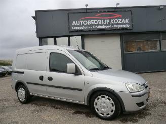 Käytettyjen commercial vehicles Opel Combo 1.3 CDTi Base AIRCO NIEUWE APK 2010/2