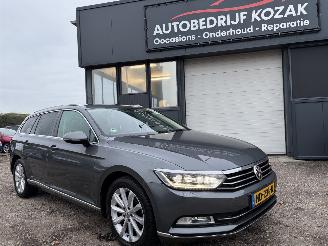 Auto incidentate Volkswagen Passat 1.6 TDI Highline Airco NAVI Cruise PDC 2015/10