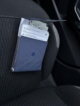 Peugeot 208 1.0 Pure Tech Access AIRCO PDC CRUISE picture 17