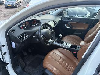 Peugeot 308 SW 1.2 PureTech Blue Lease Premium LEDER picture 10