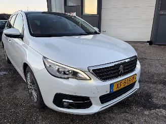 Peugeot 308 SW 1.2 PureTech Blue Lease Premium LEDER picture 7