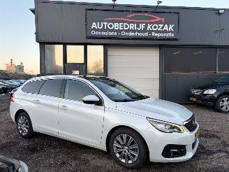 skadebil auto Peugeot 308 SW 1.2 PureTech Blue Lease Premium LEDER 2019/4