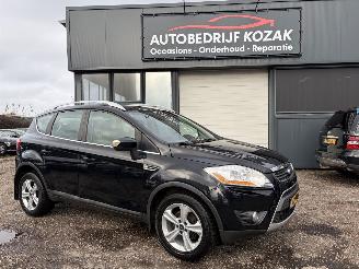 Damaged car Ford Kuga 2.0 TDCI Titanium 4x4 AUTOMAAT 2011/3