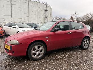 Alfa Romeo 147 1.6 T.Spark Distinctive AIRCO LEDER picture 2