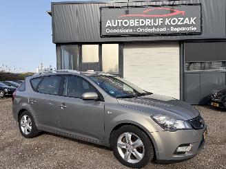 occasion passenger cars Kia Cee d Sporty Wagon 1.4 CVVT Navigator Plus Pack CRUISE 2013/1