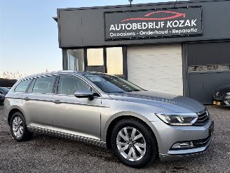 damaged passenger cars Volkswagen Passat Variant 1.6 TDI Connected Series NAVI 2016/7