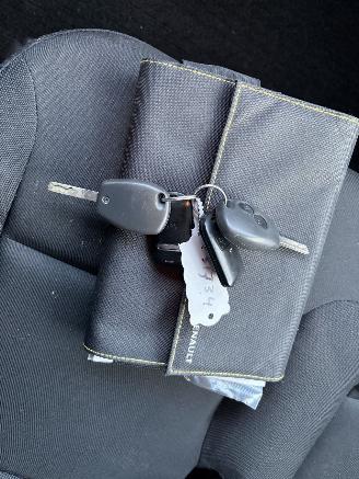 Renault Trafic 1.6 dCi L2H1 Comfort AIRCO CRUISE 3-pers. picture 15