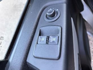 Renault Trafic 1.6 dCi L2H1 Comfort AIRCO NAVI PDC 3-pers. picture 8