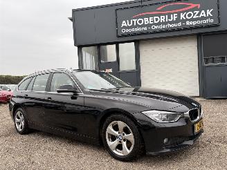 skadebil auto BMW 3-serie 320d EfficientDynamics High Executive Upgr 2013/10
