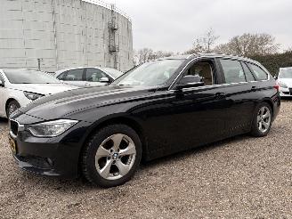 BMW 3-serie 320d EfficientDynamics High Executive Upgr picture 2
