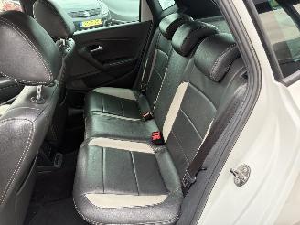 Volkswagen Polo 1.2 TSI Highline AUTOMAAT LEDER PANORAMA picture 12