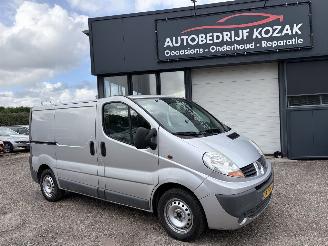 bruktbiler bedrijf Renault Trafic 2.0 dCi L1H1 AIRCO TREKHAAK NIEUWE APK 2007/6