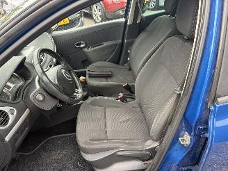 Renault Clio 1.5 DCI Collection AIRCO PANORAMA picture 10