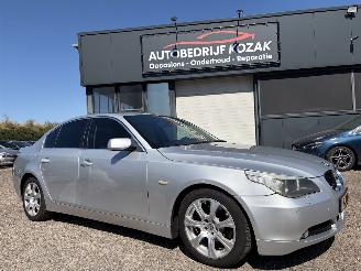 occasion passenger cars BMW 5-serie 520i V6 Executive SEDAN AUTOMAAT 2003/10