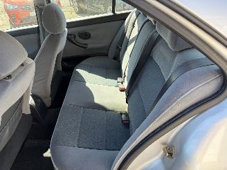 Peugeot 406 1.8-16V STX AIRCO SEDAN NIEUWE APK picture 10