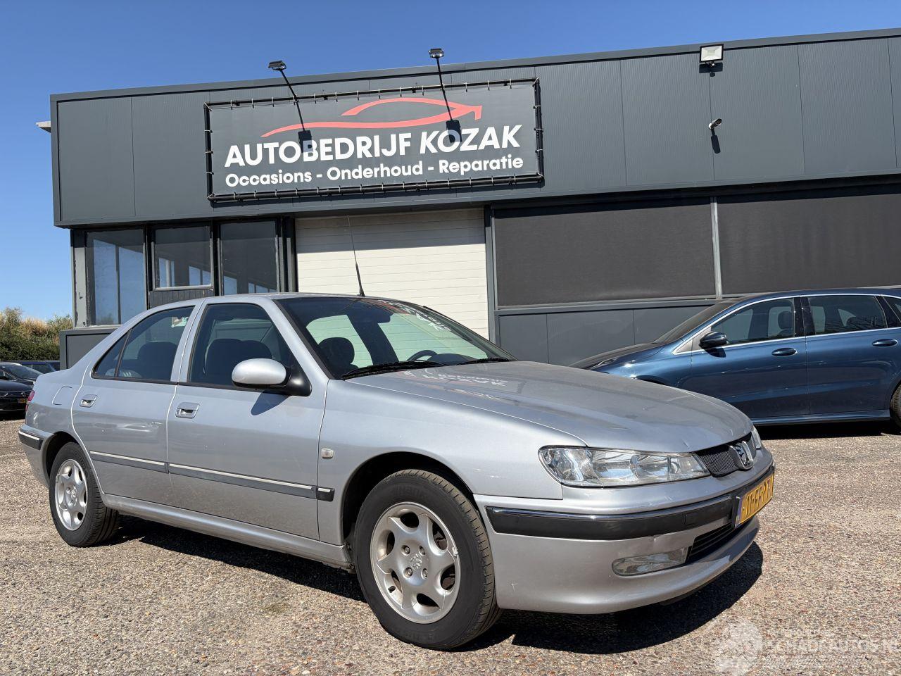 Peugeot 406 1.8-16V STX AIRCO SEDAN NIEUWE APK