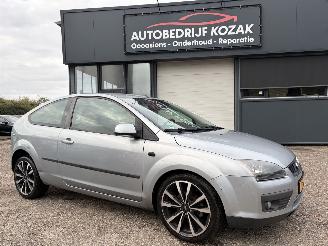 Ocazii autoturisme Ford Focus 1.6-16V First Edition AIRCO CRUISE PDC 2005/8