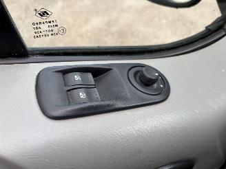 Opel Vivaro 2.5 CDTI L2H1 AIRCO CRUISE LMV NAVI picture 12