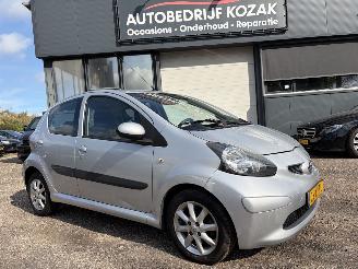 ojeté vozy osobní automobily Toyota Aygo 1.0-12V AUTOMAAT NIEUWE APK 2007/9