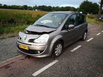Renault Modus 1.2-16V picture 2