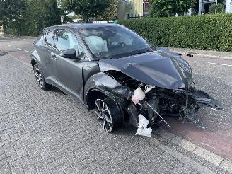 Vrakbiler auto Toyota C-HR 1.8-16V Hybrid 2019/7