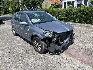 Vrakbiler auto Opel Astra 1.6-16V 2008/7