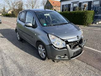 dañado Opel Agila 1.0-12V