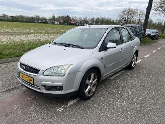 Ford Focus 2.0 TDCi 16v Sedan picture 2