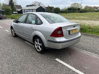 Ford Focus 2.0 TDCi 16v Sedan picture 4