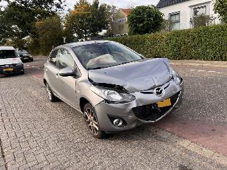 uszkodzony samochody osobowe Mazda 2 1.3-16V 2014/9