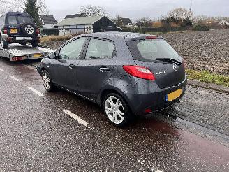 Mazda 2 1.3-16V TS Plus picture 4