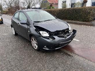 skadebil auto Mazda 2 1.3-16V TS Plus 2009/2