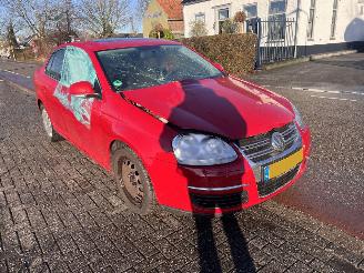 damaged passenger cars Volkswagen Jetta 1.4 Tsi 160 DSG 2010/1