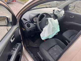 Hyundai I-10 1.2i-16V picture 5