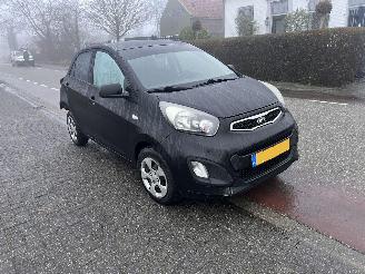 Auto incidentate Kia Picanto 1.2-16V 2012/12