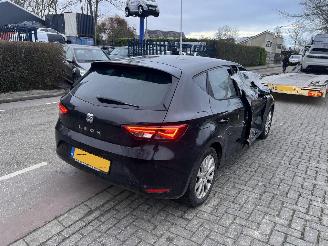 Seat Leon 1.6 TDi picture 3