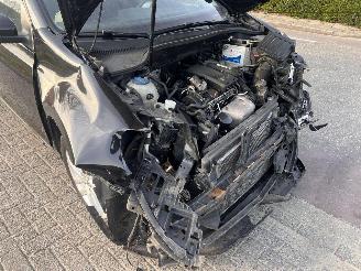 Volkswagen Golf 1.2 TSi Highline picture 7