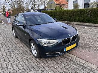skadebil auto BMW 1-serie 116D Executive Upgrade 2013/2